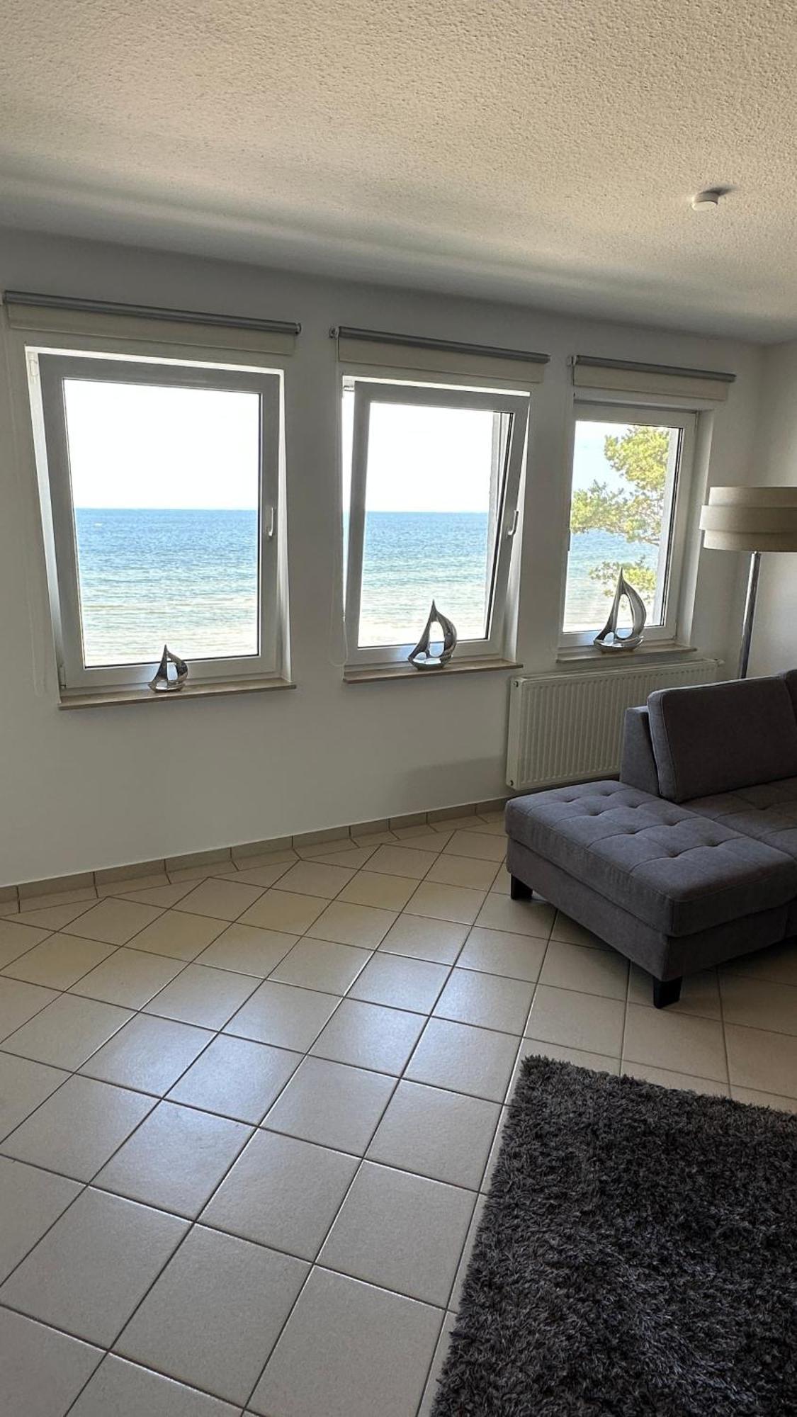Apartment Oceanview لوبمين المظهر الخارجي الصورة